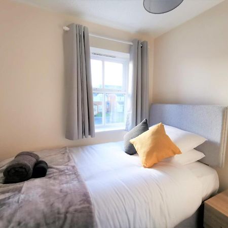 Emerald House - Spacious 3 Bed House With Ensuite Parking Gardens And Netflix 利明顿 外观 照片