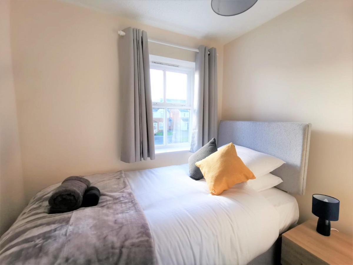 Emerald House - Spacious 3 Bed House With Ensuite Parking Gardens And Netflix 利明顿 外观 照片