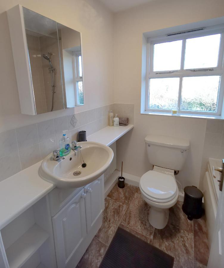 Emerald House - Spacious 3 Bed House With Ensuite Parking Gardens And Netflix 利明顿 外观 照片