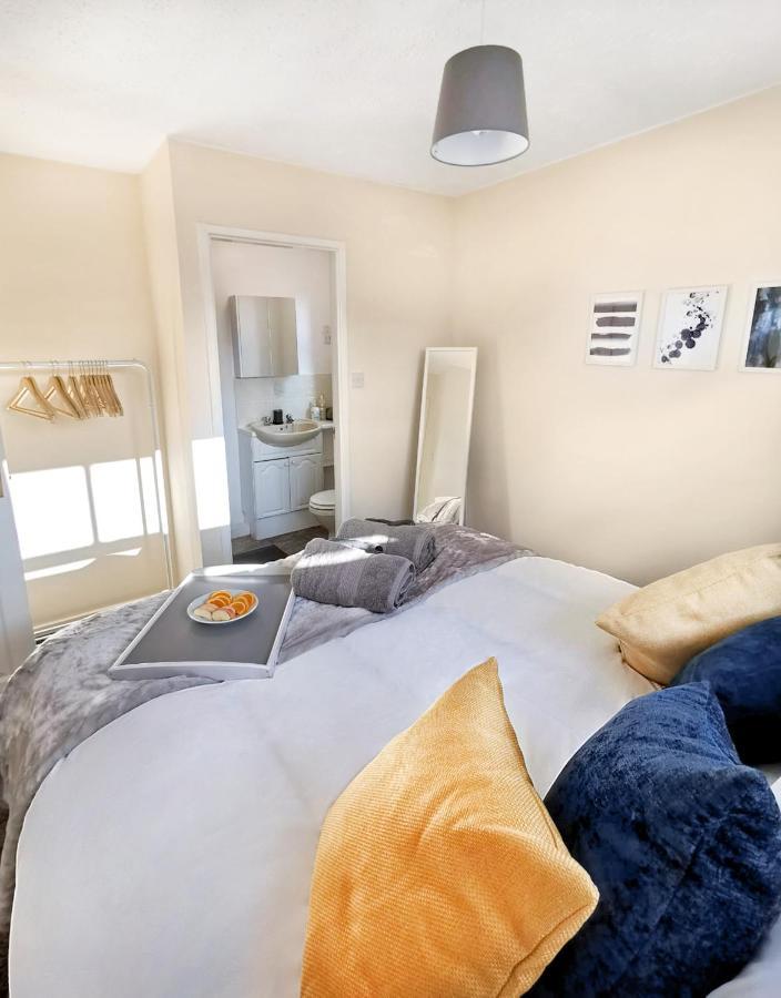 Emerald House - Spacious 3 Bed House With Ensuite Parking Gardens And Netflix 利明顿 外观 照片